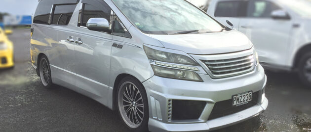 2010 Toyota Vellfire